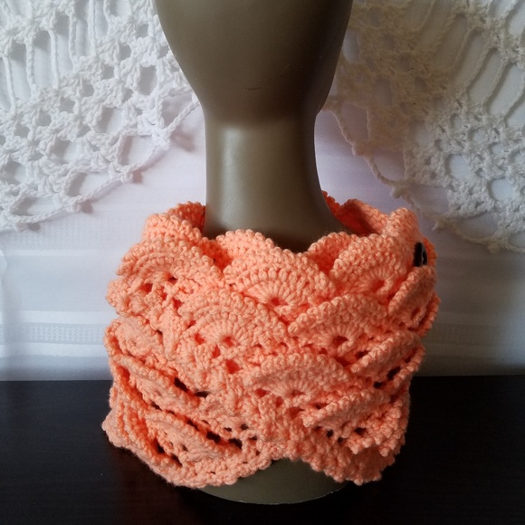 Crochet, Ascot, Scarf, Cowl - Picture 3 of 8